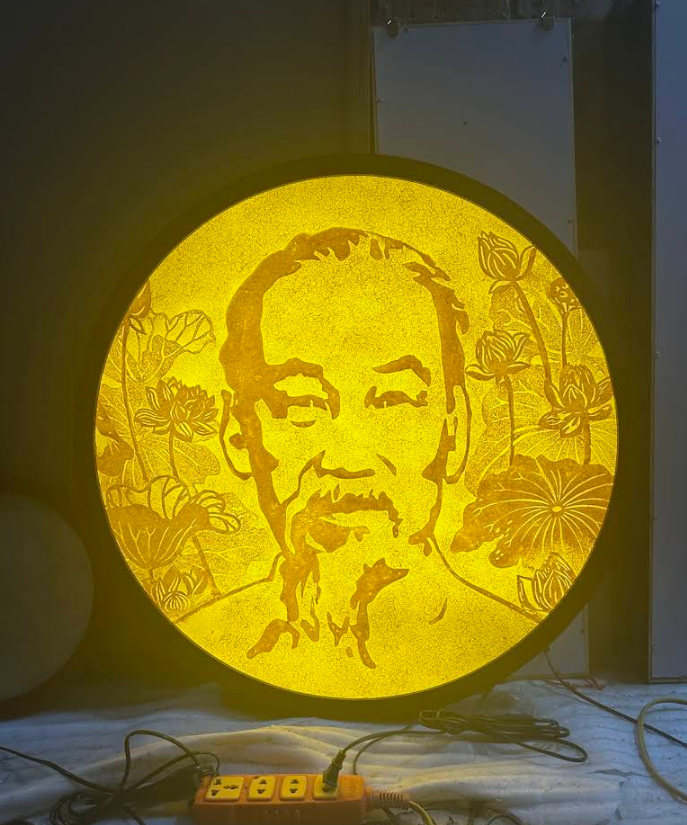 đèn hào quang trúc chỉ tráng gương vàng kim 22.png